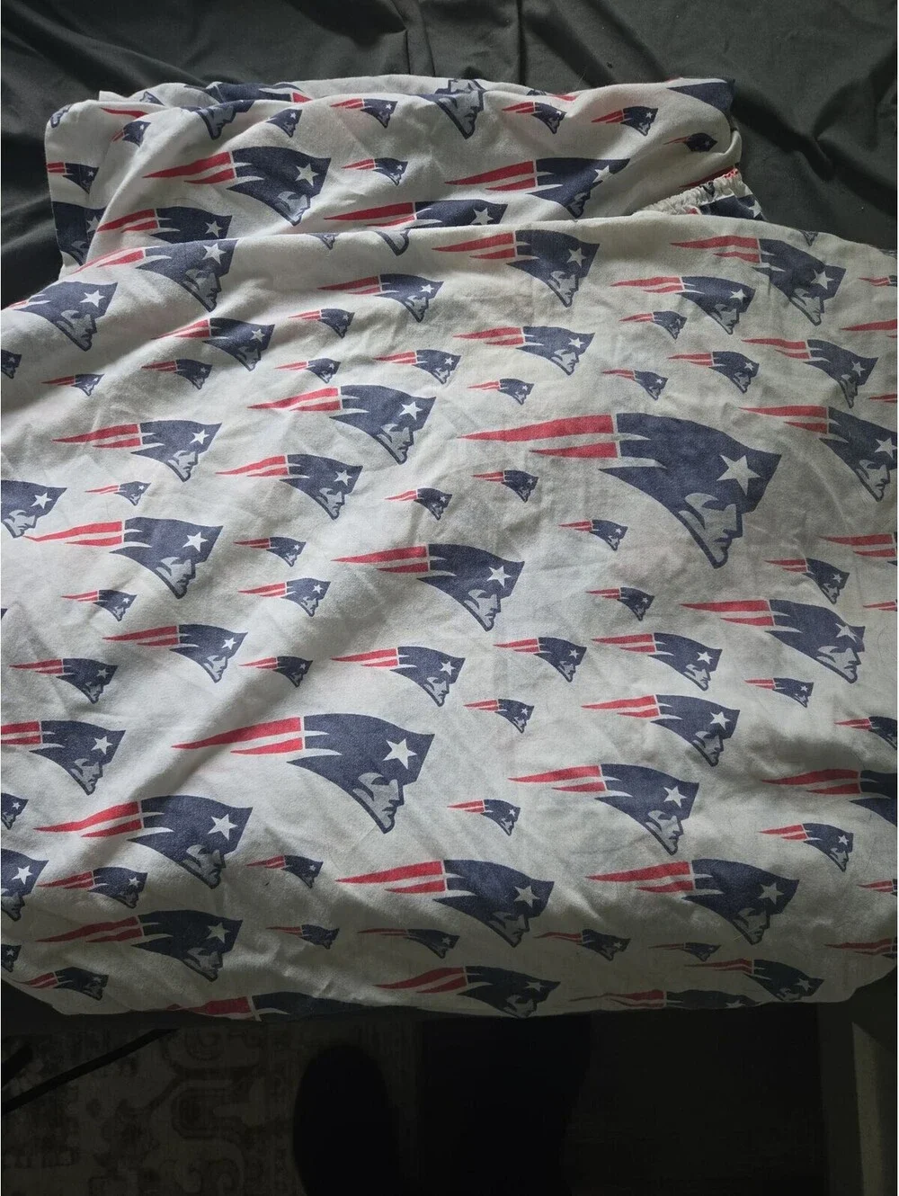 New England Patriots NFL Bedding Set - Flat Sheet and Fitted Mattress Cover
